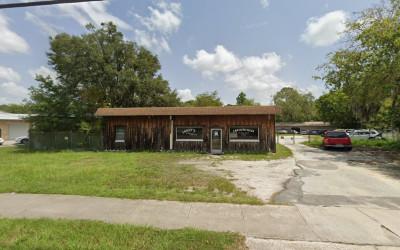 Larry's Paint & Body Shop, Gainesville, Florida