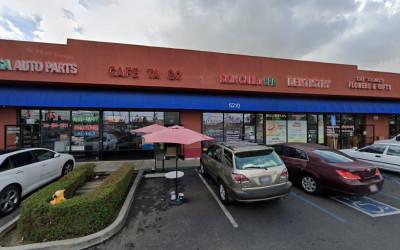 BOLSA AUTO PARTS, Santa Ana, California