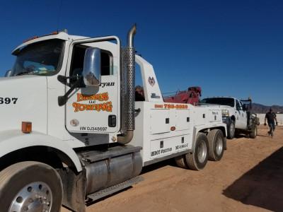 Dicks Towing LLC: Yuma Heavy Duty Towing, Yuma, Arizona