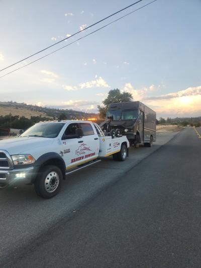 Ernie's Towing