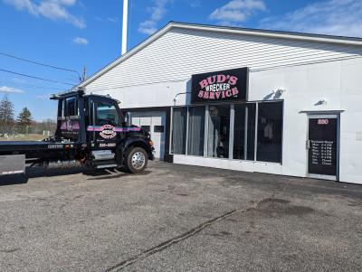 Bud's Wrecker Service, Shelton, Connecticut