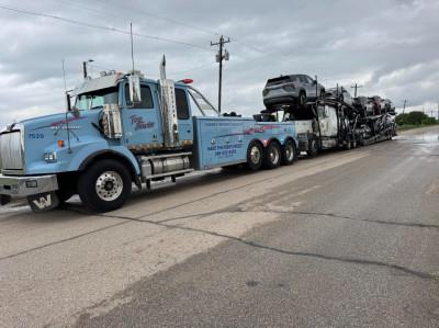Tow Service Inc., Wichita, Kansas