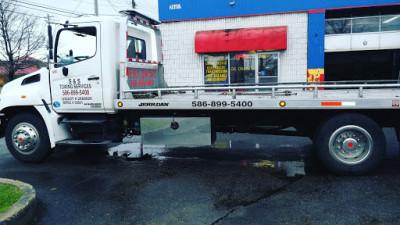 S & S Towing services, Warren, Michigan