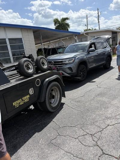 Kotakis Towing & Recovery LLC, Clearwater, Florida