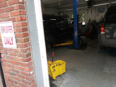 Everett's Tire Center, Brockton, Massachusetts