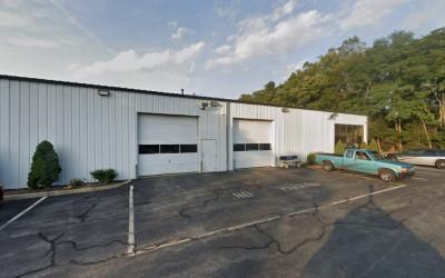 Tom's Auto Body & Towing
