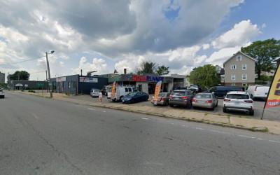 Road Runner Auto Repair, Lowell, Massachusetts