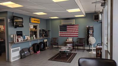 Advance Auto Center