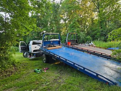 On the hook towing & recovery, Romulus, Michigan