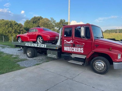 Brooks Circle Wreckers