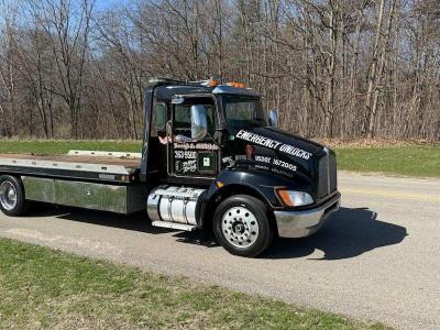 Berry's & Gillikin's Towing, East Grand Rapids, Michigan