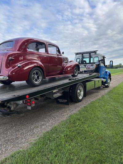 Twin Cities Towing Services - Heavy Duty, Semi Trailer & Cars, Minneapolis, Minnesota