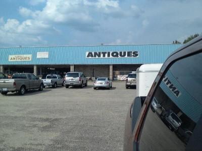 Marketplace Antiques & Flea Market, Hattiesburg, Mississippi