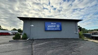 Gills Point S Tire & Auto Service, Jackson, Michigan