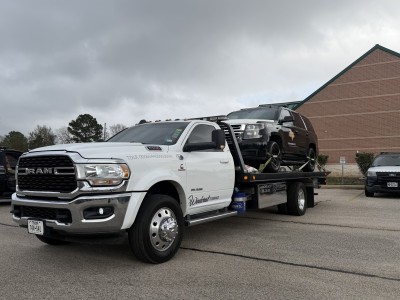 Windcrest Wrecker
