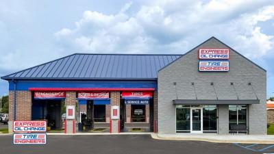 Express Oil Change & Tire Engineers, Tuscaloosa, Alabama