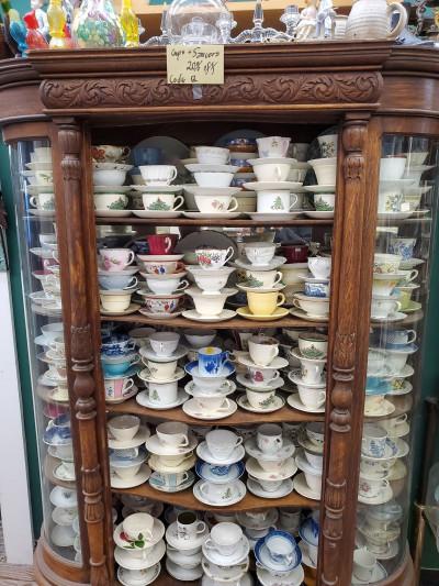 Falls Church Antique Annex, West Falls Church, Virginia