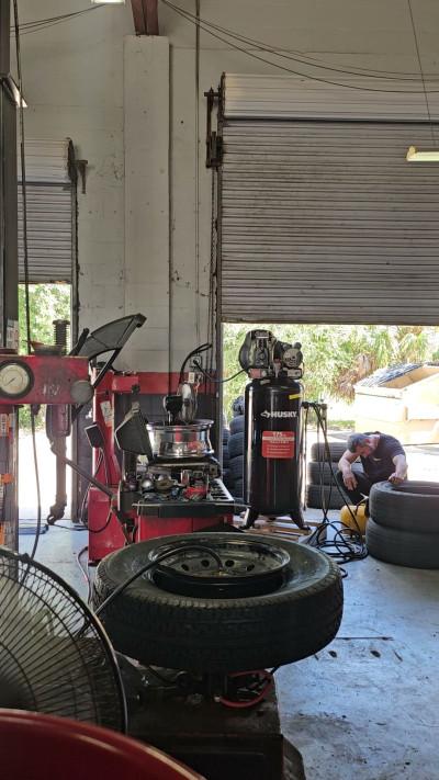 Tire Liquidators Auto Service St. PETE Shop, St. Petersburg, Florida