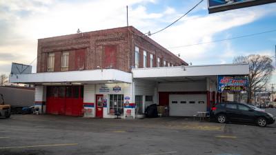 Santana Auto, Allentown, Pennsylvania