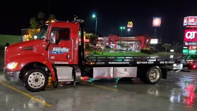 Wells Wrecker Services, Azle, Texas