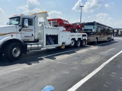 Interstate Heavy Duty Towing & Semi Truck Towing Service, Cleveland, Ohio