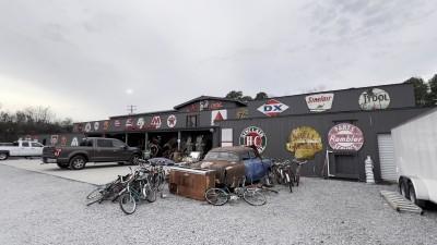 Highway Pickers Antique Mall & Flea Market, Cullman, Alabama