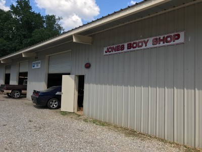 Jones Body Shop And Towing