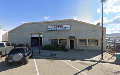 King's Complete Auto Parts, Avenal, California