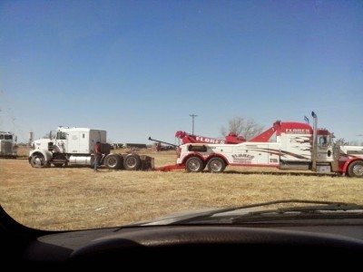 Flores Towing Services LLC & Flores Sevices LLC