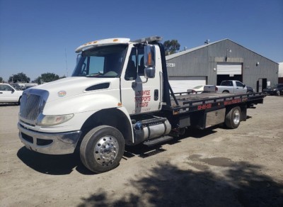 LOS BANOS TRANSPORTS & TOWING