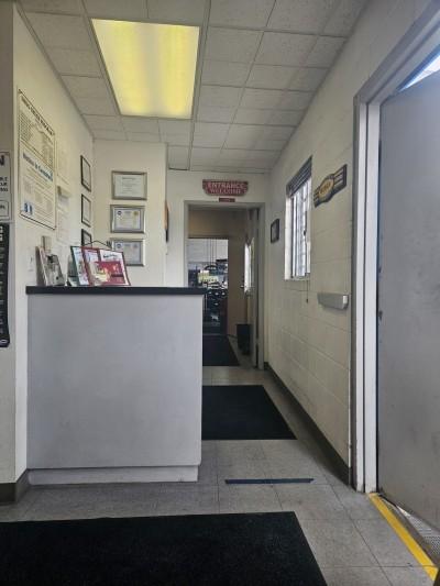 Rock Long's Automotive, Oak View, California