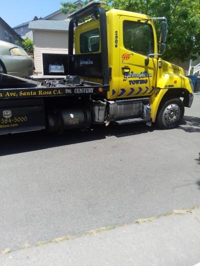 Yarbrough Brothers Towing, Vista Santa Rosa, California