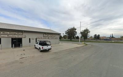 Tipton Auto Parts & Farm Supply, Tipton, California