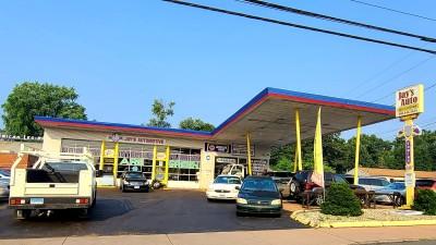 Jay's Auto Sales, Repair & Towing, Manchester, Connecticut
