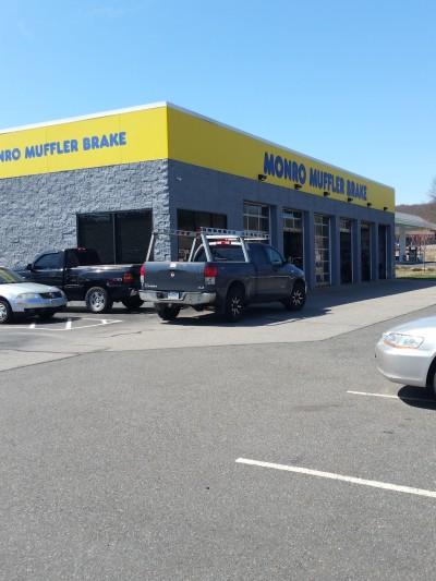 Monro Muffler Brake & Service, Monroe, Connecticut