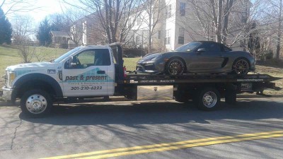 Past & Present Towing, Recovery & Heavy Duty Semi Truck Wrecker