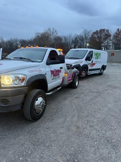 Pink Hookers Towing and Services, New Castle, Delaware