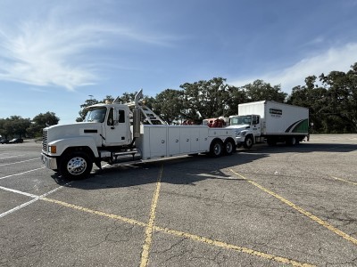 Ozzie's Towing
