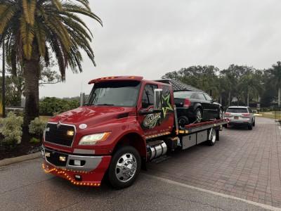 Suri Towing Service Sarasota, Lake Sarasota, Florida