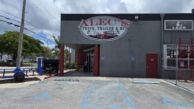Alec's Truck Trailer & RV, Miami, Florida
