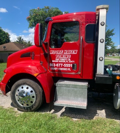 Moore Haven Towing