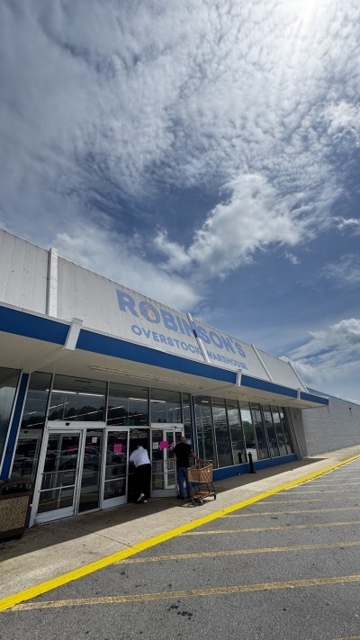 Robinson's Overstock Warehouse