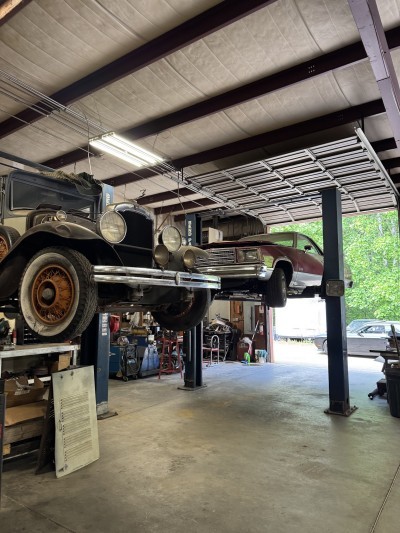 D & B Automotive Services