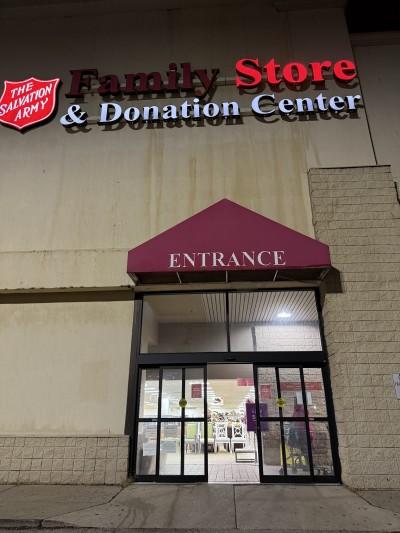 The Salvation Army Family Store & Donation Center, Mundelein, Illinois