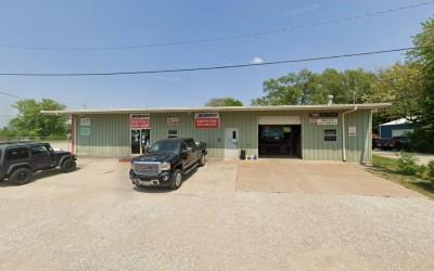 Griffiths Auto Stop, Rapids City, Illinois