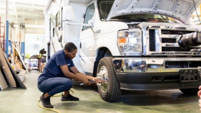 Camping World RV Service - Wauconda