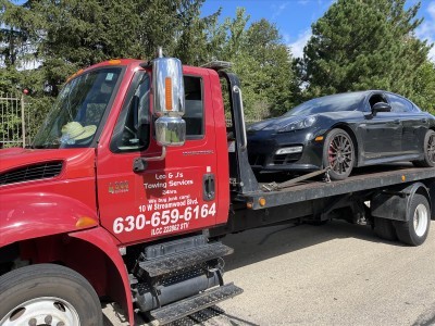 Leo & J’s Towing Services