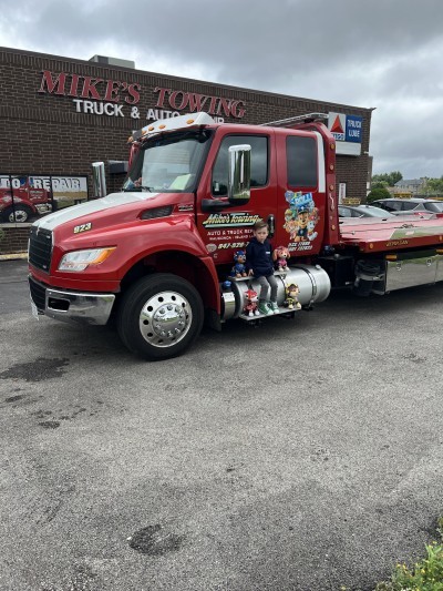 Mike's Towing