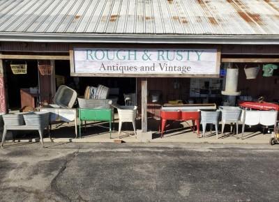 ROUGH & RUSTY