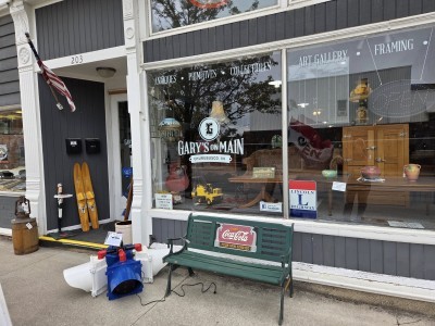 Gary's on Main